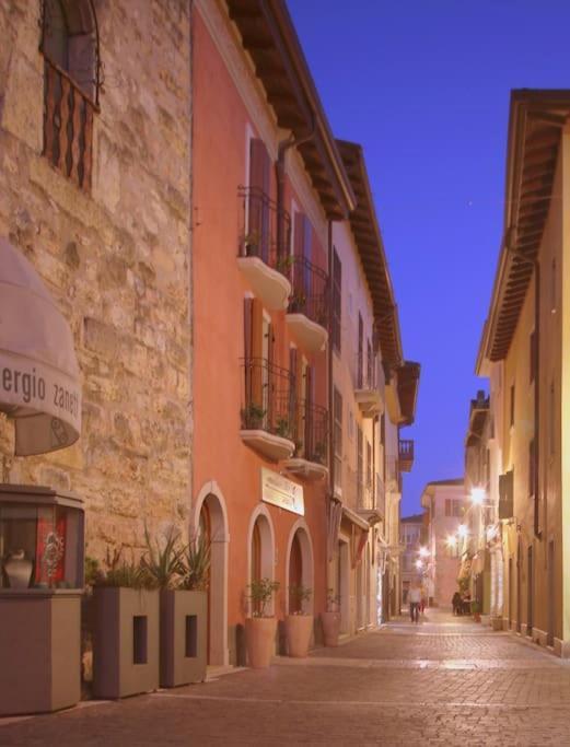 Casa Antiche Mura Apartment Torri Del Benaco Exterior photo